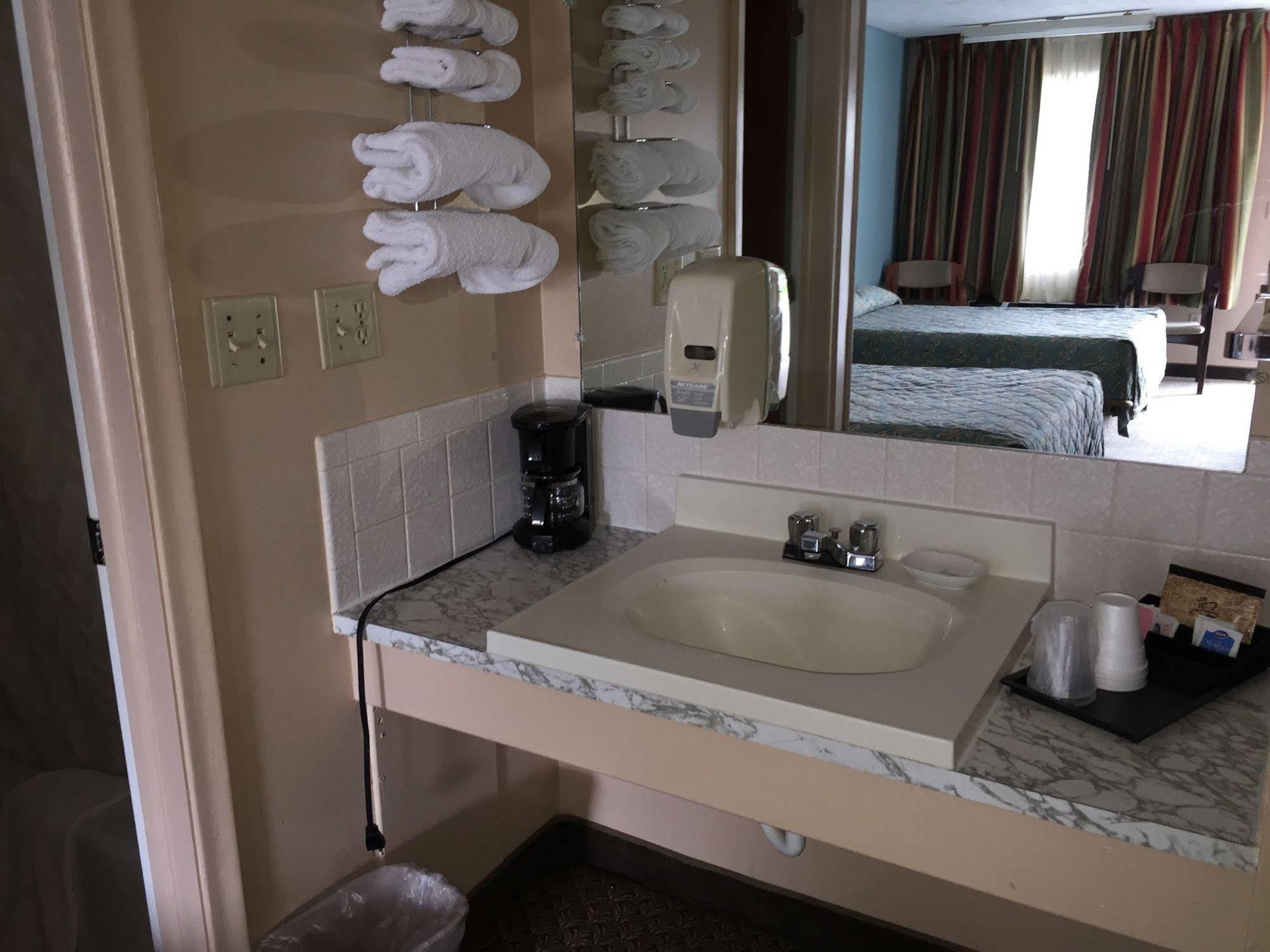 Capri Motel Avoca ภายนอก รูปภาพ