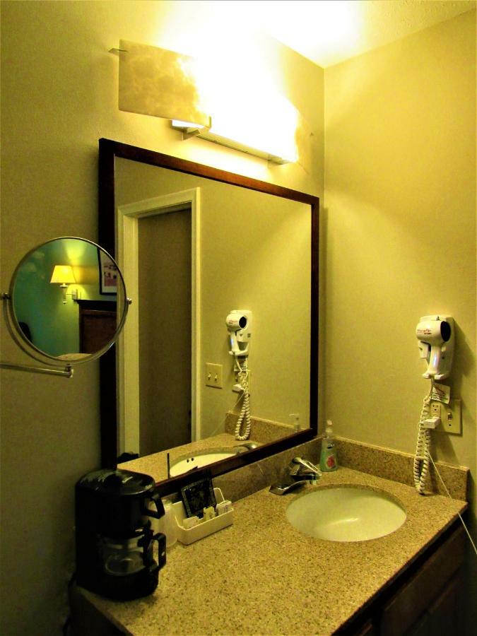 Capri Motel Avoca ภายนอก รูปภาพ